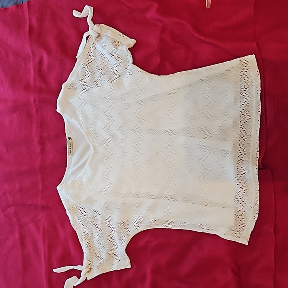 Ana & Kate top
